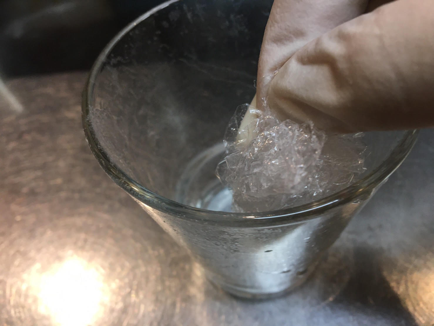 飲食店必見 すぐに実践できる グラスの水垢を落とす3つの方法 飲食店向け業務用食器 グラス 厨房用品専門卸 株式会社湘南洋食器